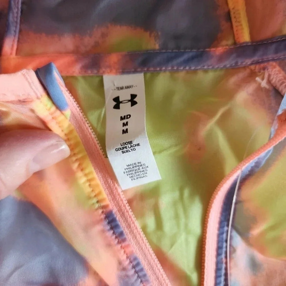 Under Armour Run Storm Up Light Sport Windbreak Jacket size L - Picture 12 of 13